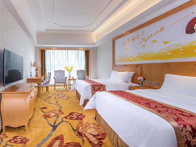 Vienna International Hotel Hunan Chenzhou Qingnian Avenue Экстерьер фото